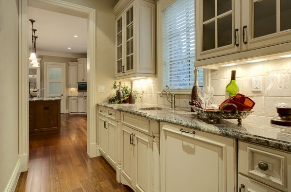 Butlers Pantry Installation in Fort Worth